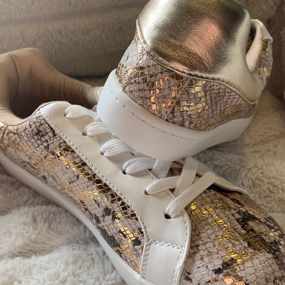 Gold python star slip on sneakers NWT - Picture 2 of 2